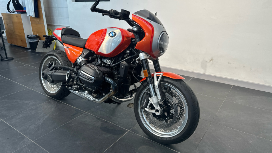 BMW R12 (24MY)
